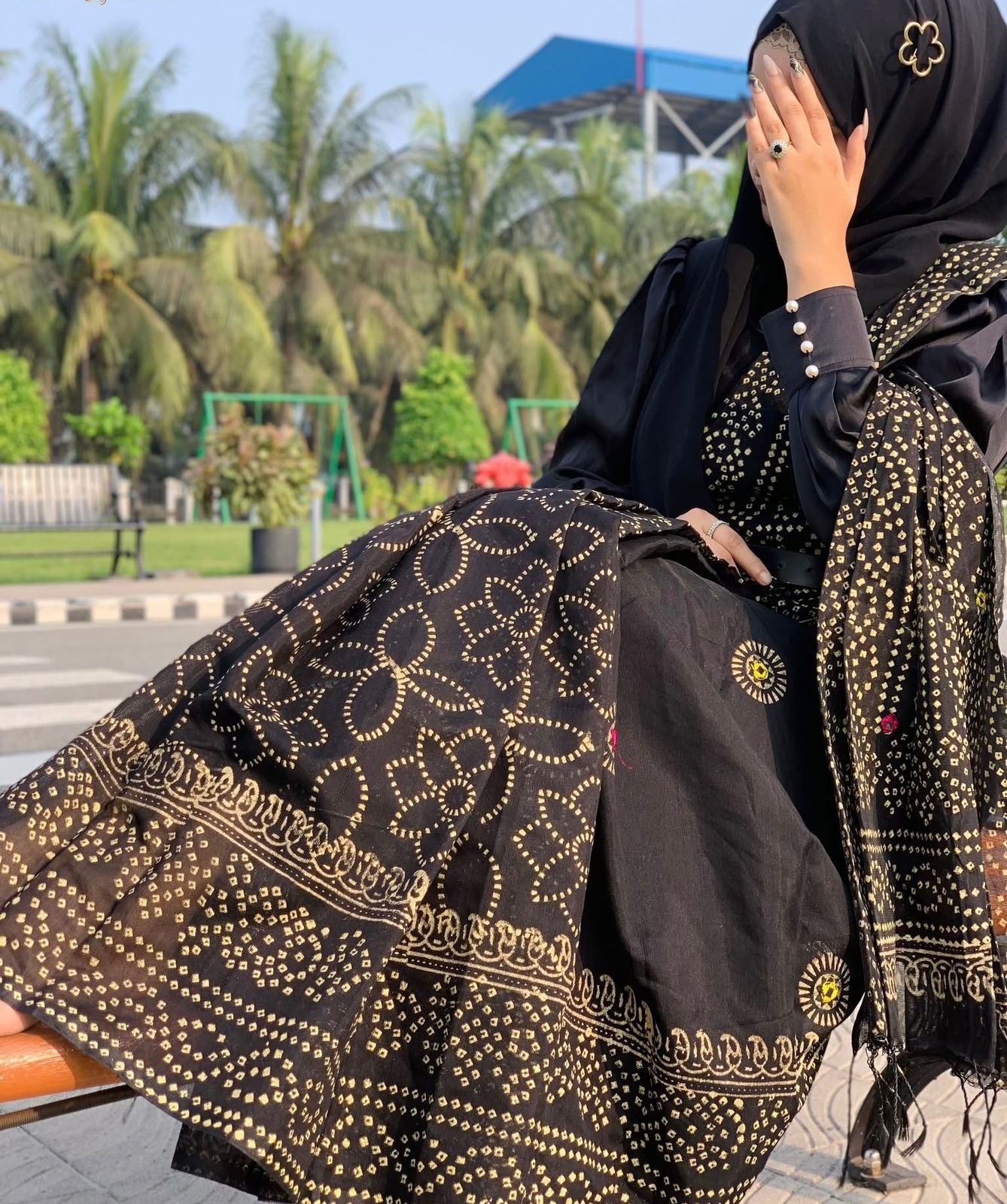 কালো চন্ডি শাড়ি