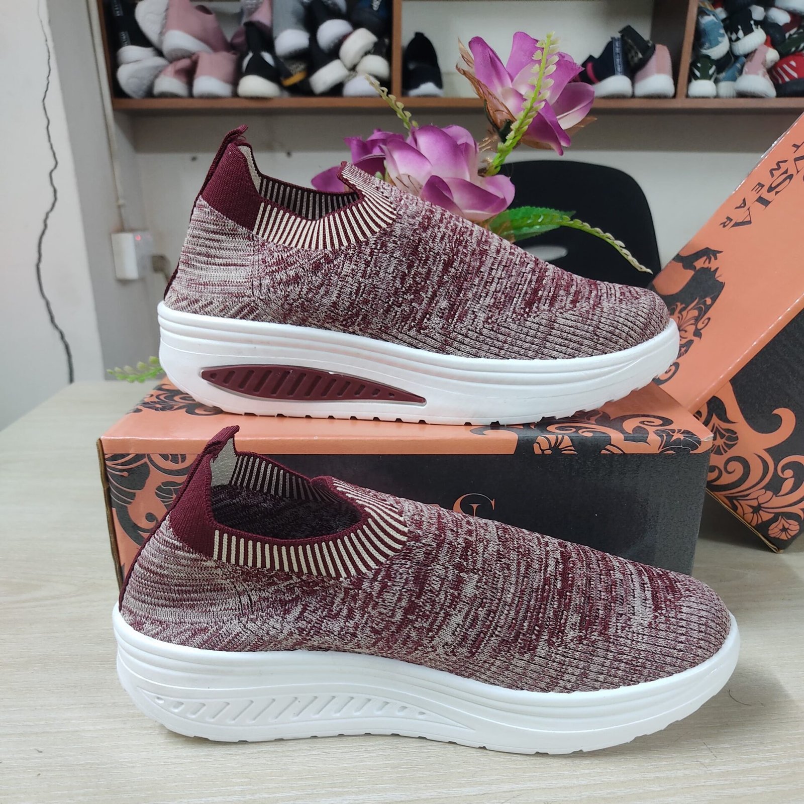 Stylish-Womens-Wedge-Sneakers